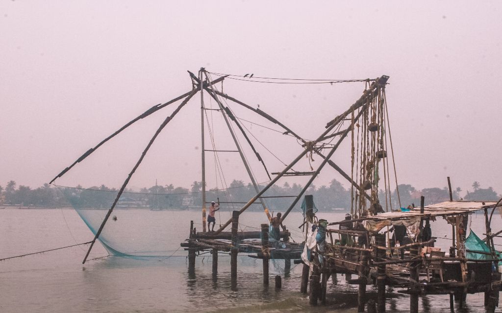 Chinese fishing nets - Places to visit in Fort Kochi and Mattancherry