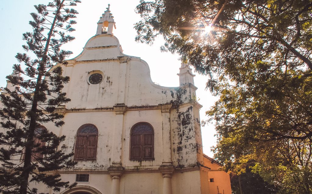 St Francis Church - Places to visit in Fort Kochi and Mattancherry