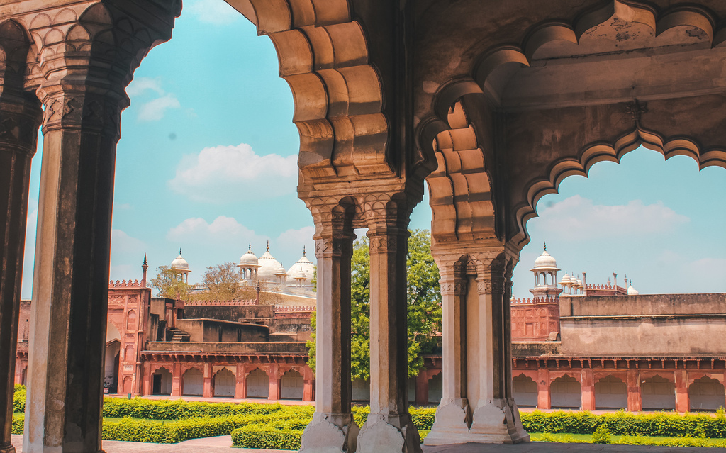 Agra fort - Agra travel guide, places to visit in Agra in 2 days