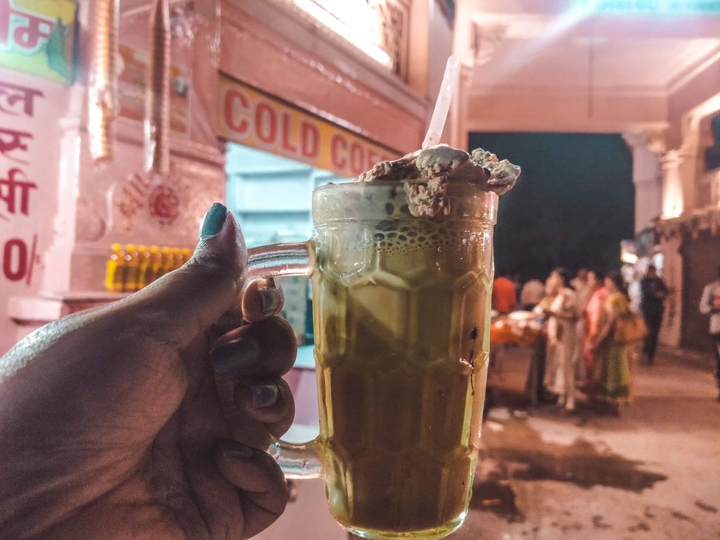 Food to try in Varanasi: Cold coffee with Icecream