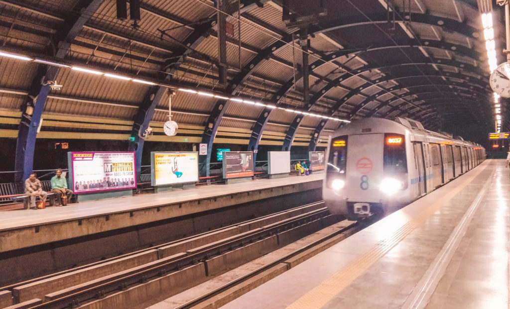 New Delhi Travel Guide - How to get around Delhi using Delhi metro