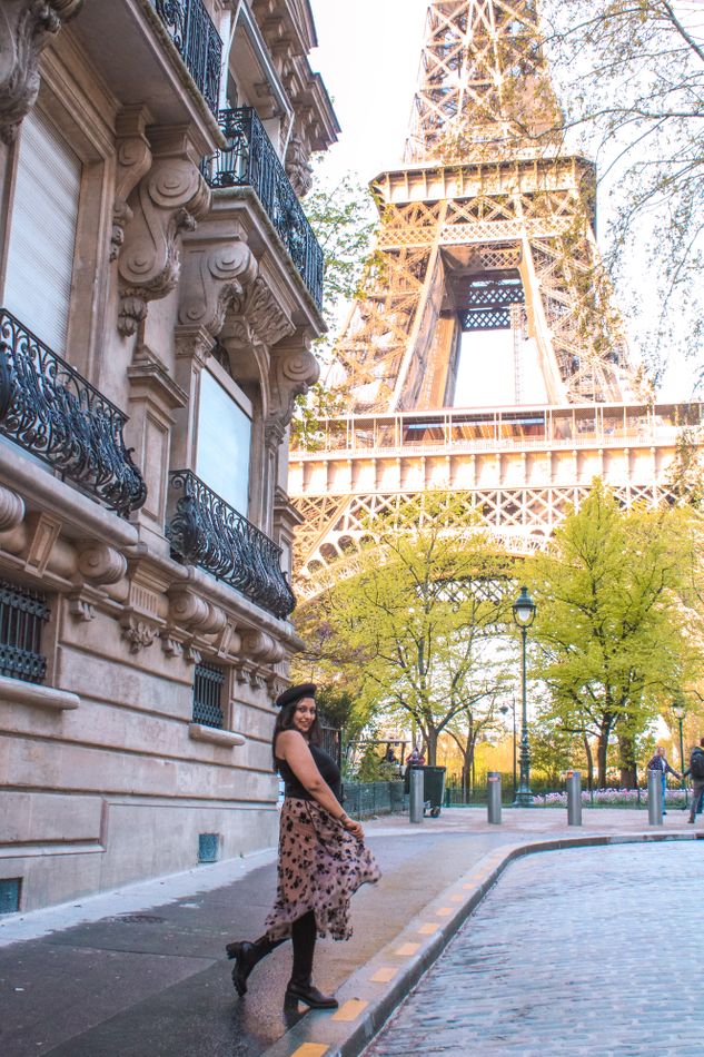 Eiffel Tower Photo Location - Rue de Universite