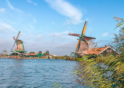 9 Lovely Things to do in Zaanse Schans – See the Zaanse Schans Windmills & More!