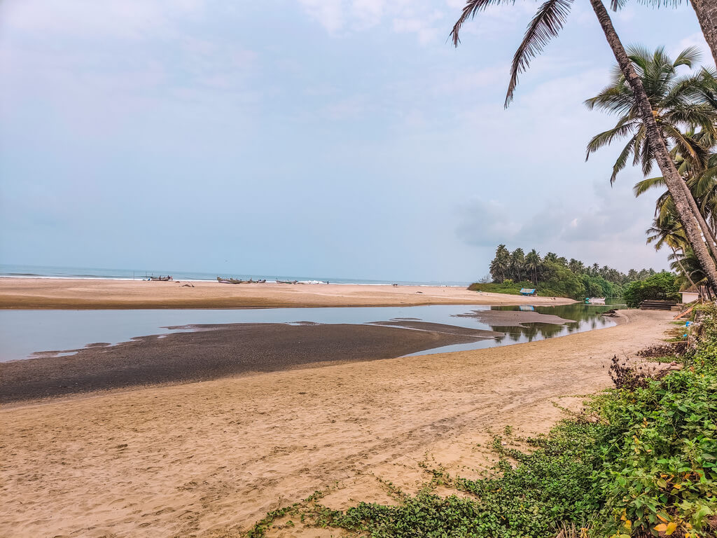 Quiet beaches in North Goa - Ashwem beach