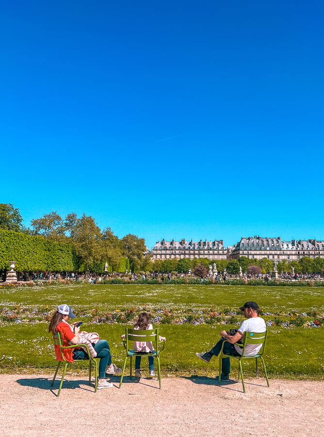 Things to do in Paris in spring time - Visit the gardens