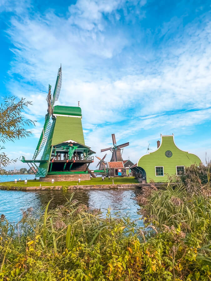 Day Trip from Amsterdam to Zaanse Schans by Train using the Amsterdam and Region Travel Pass